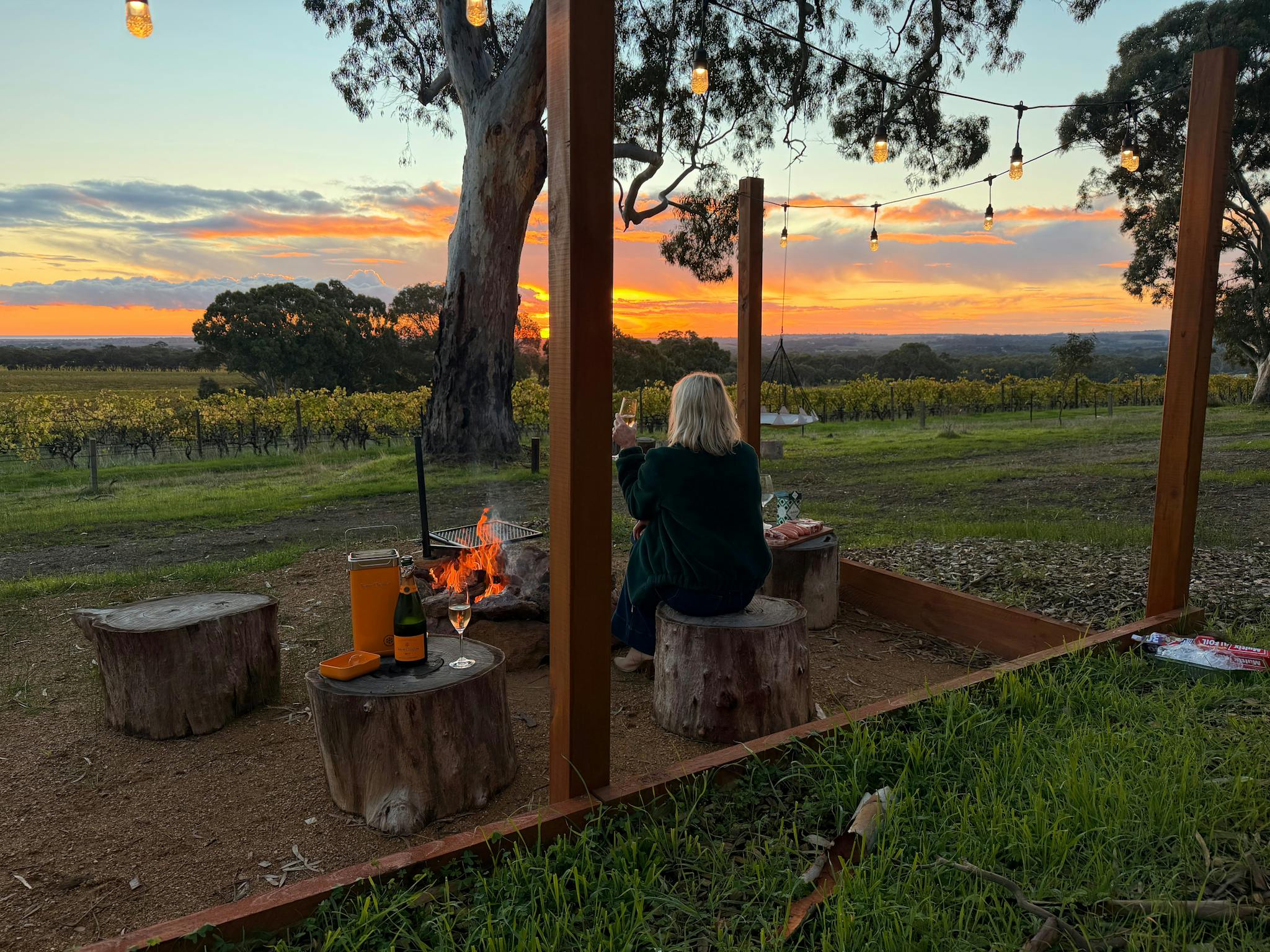 Private campfire and fire-tub with stunning vineyard views and glorious sunsets