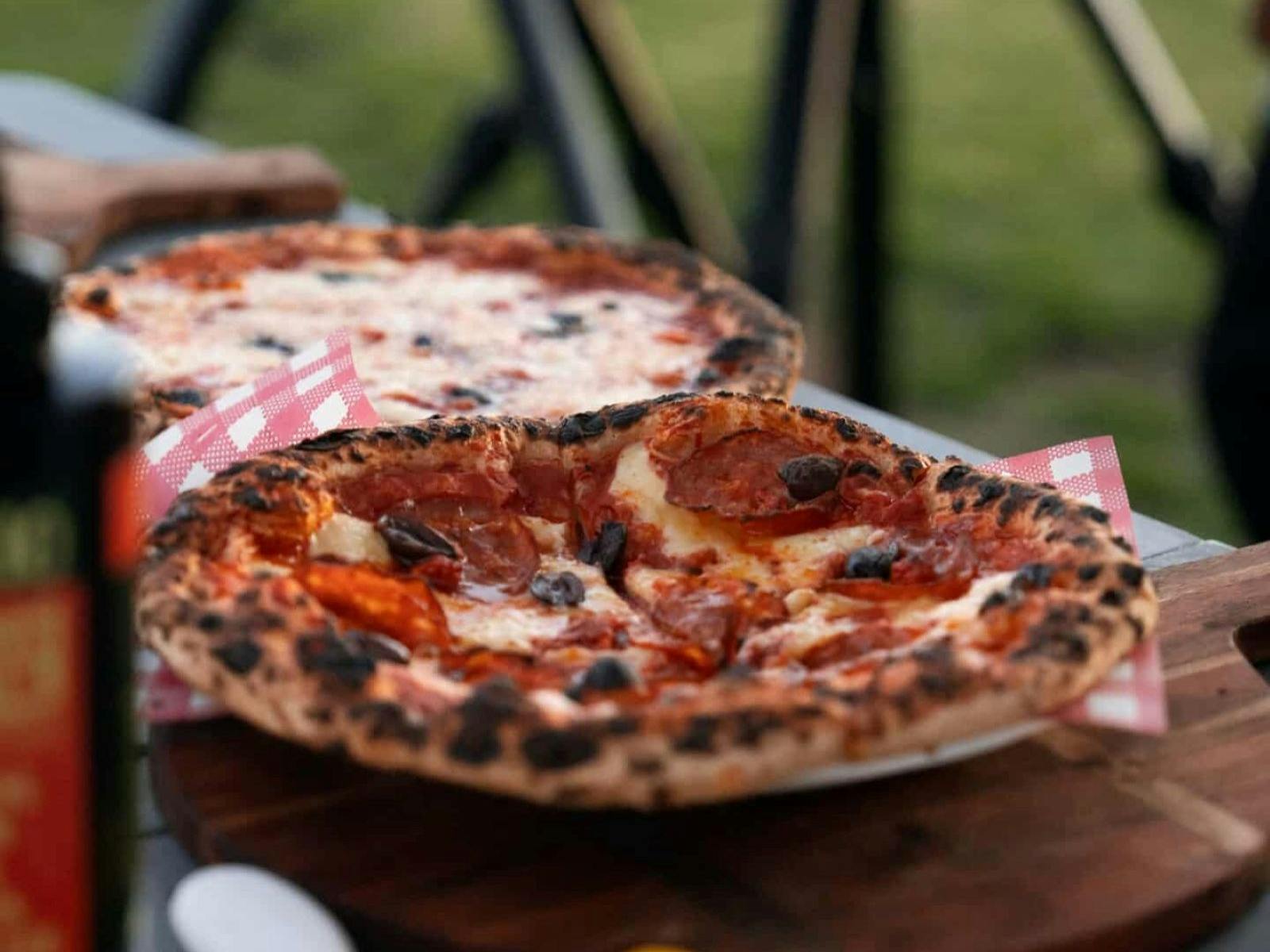 pizzas